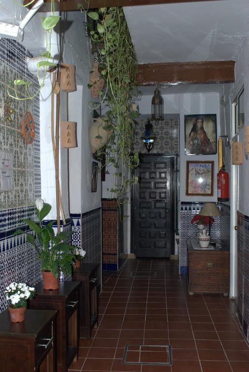 Pension Santa Maria La Blanca Sevilla Exteriör bild