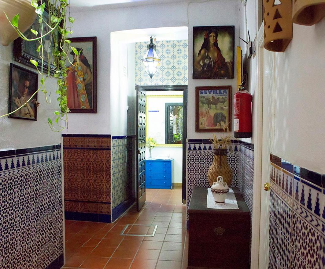 Pension Santa Maria La Blanca Sevilla Exteriör bild