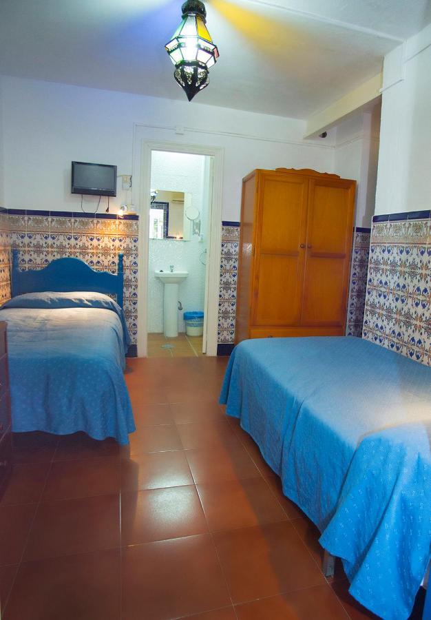 Pension Santa Maria La Blanca Sevilla Exteriör bild