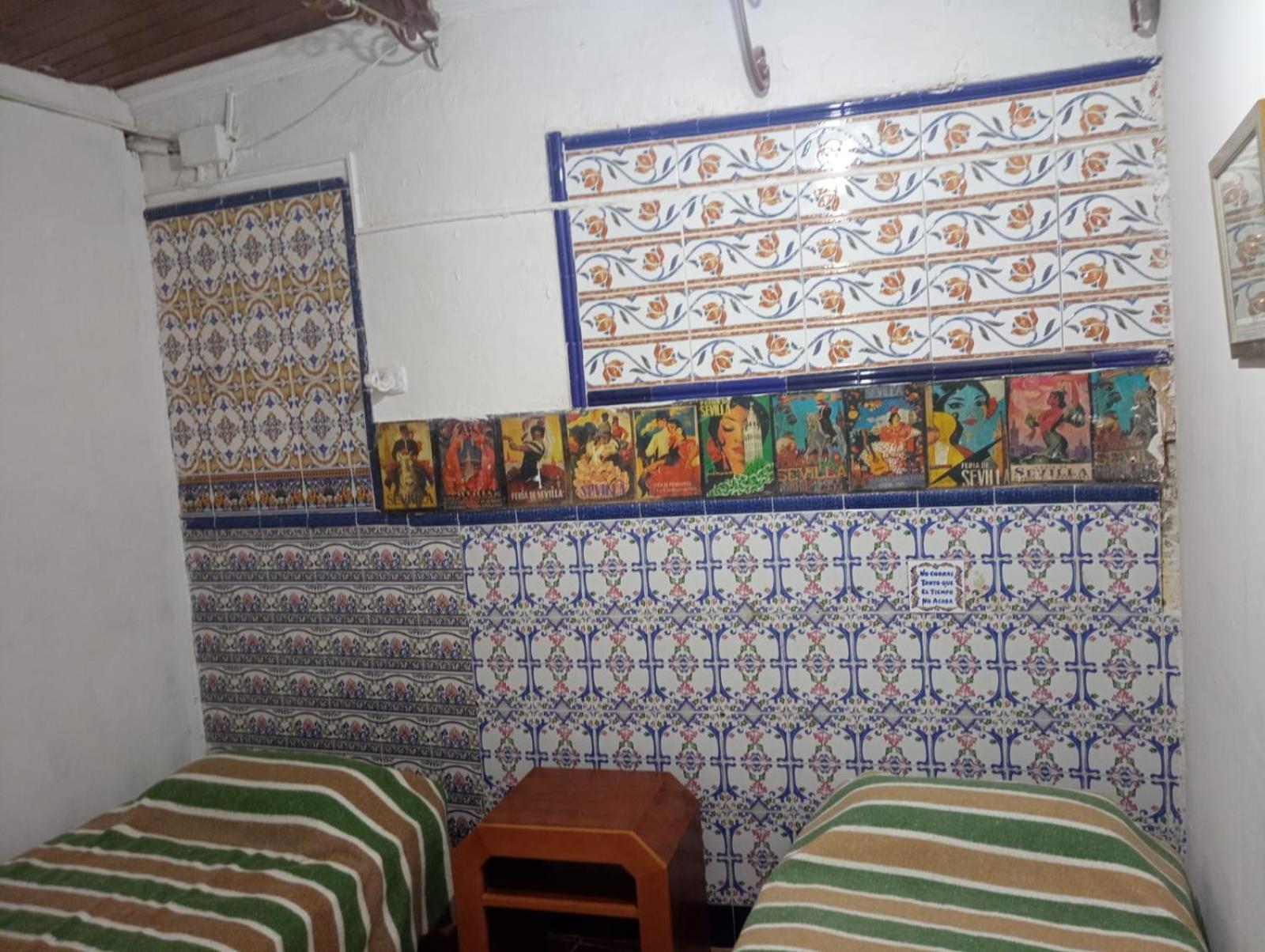 Pension Santa Maria La Blanca Sevilla Exteriör bild